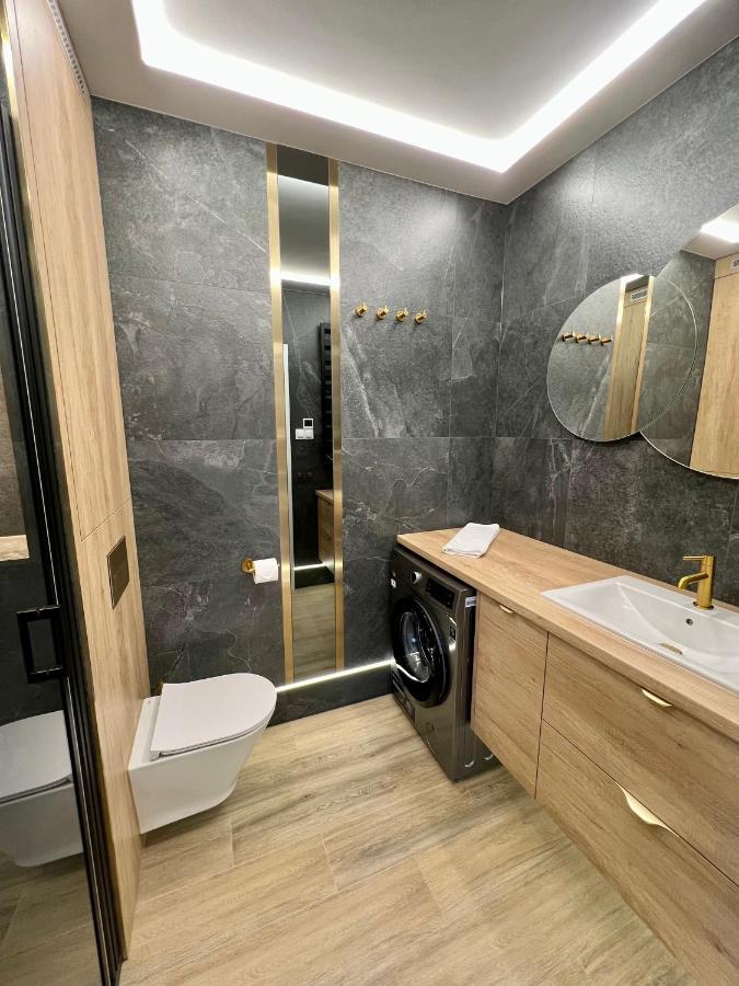 Zloty Apartament ทิโคชิน ภายนอก รูปภาพ